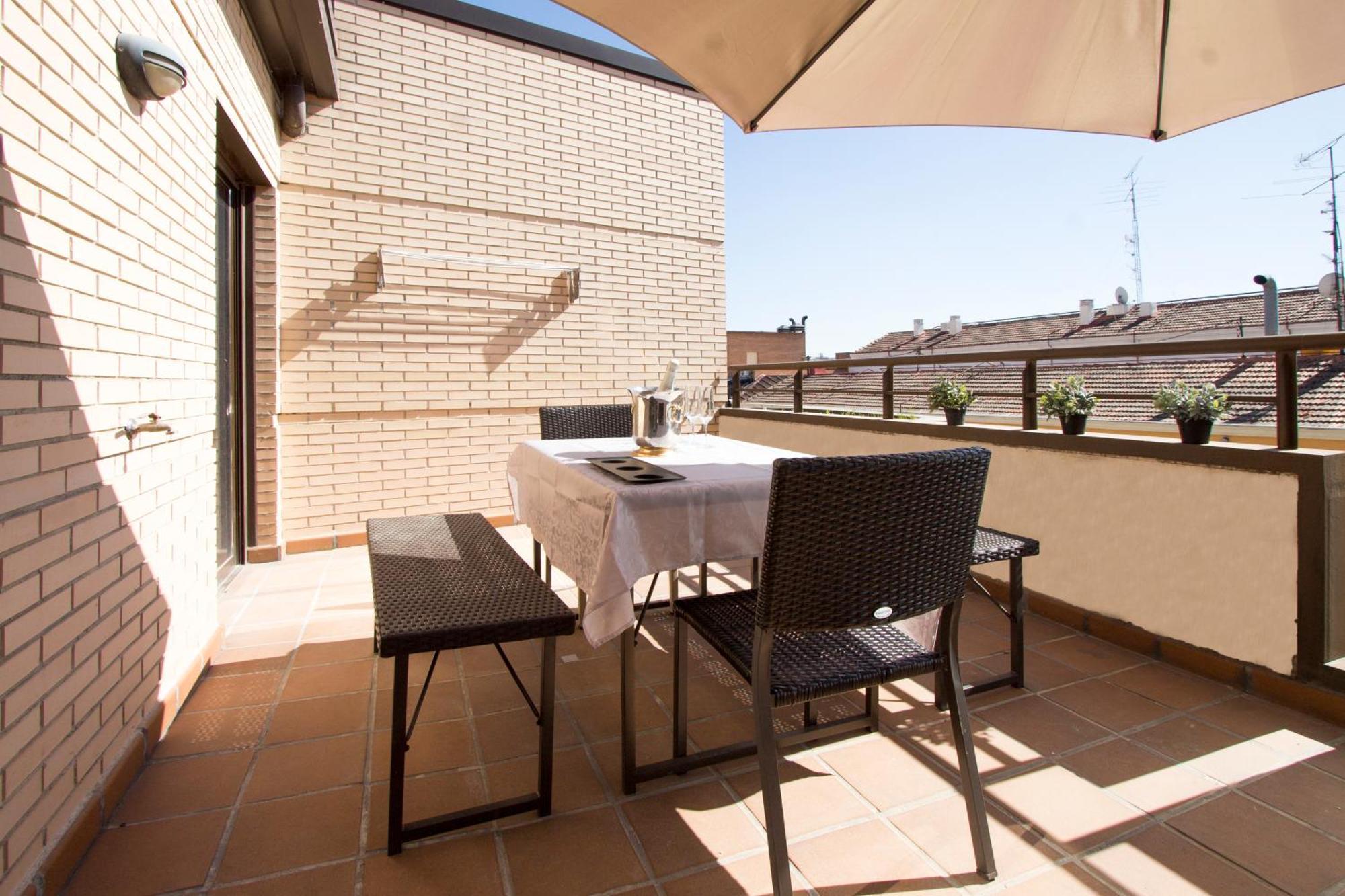 Apartamentos Adelfas Madrid Exterior foto